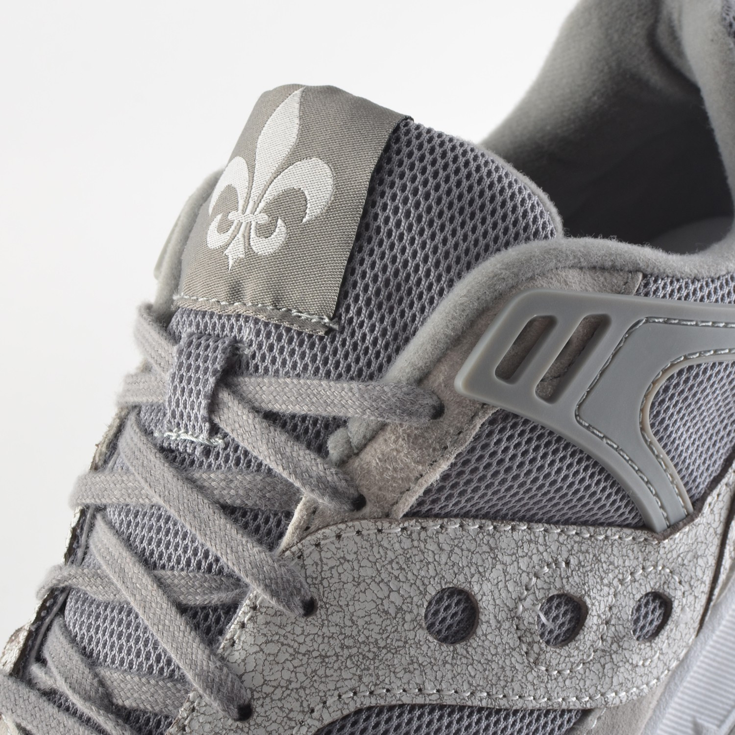 saucony grid sd silver