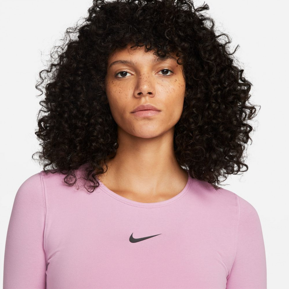 Nike Sportswear Women's Long Sleeve T-Shirt
