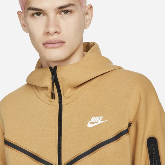 Yellow nike tech jacket deals