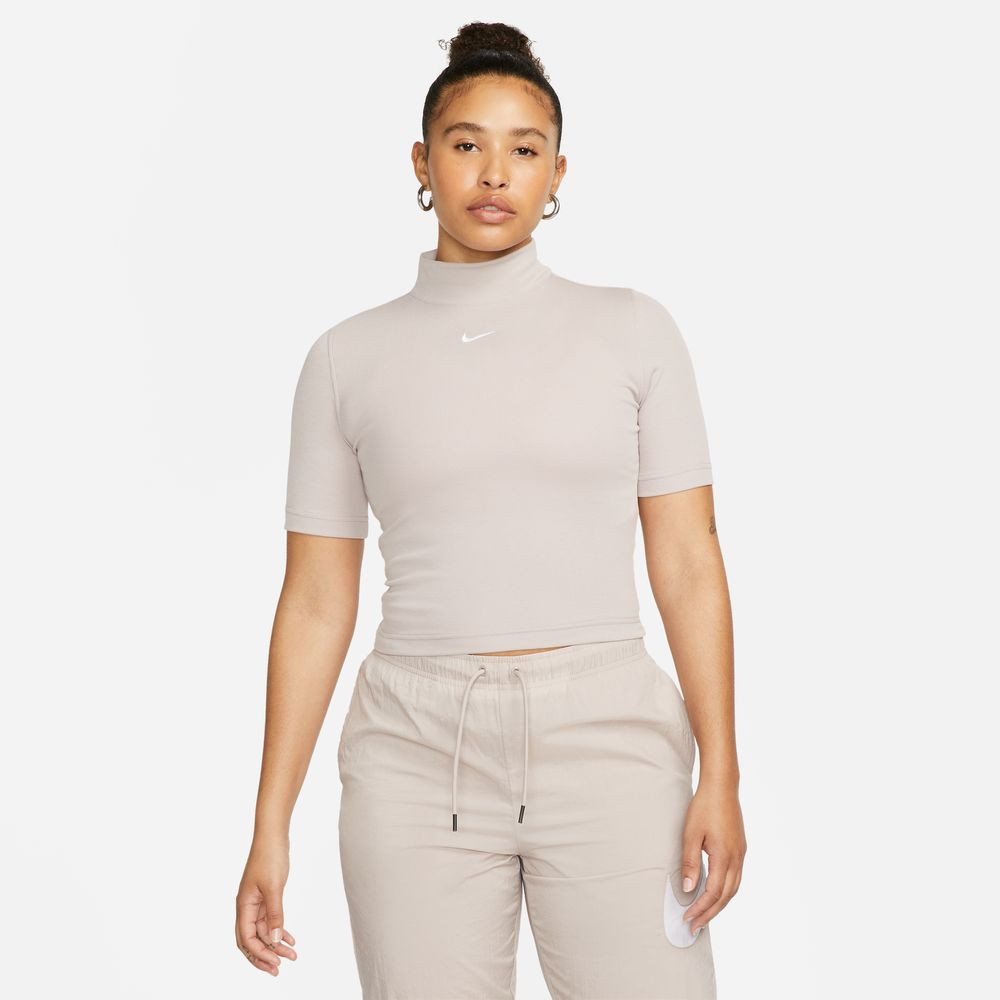 Nike Sportswear Essentials Γυναικείο T-Shirt (9000129993_64662)