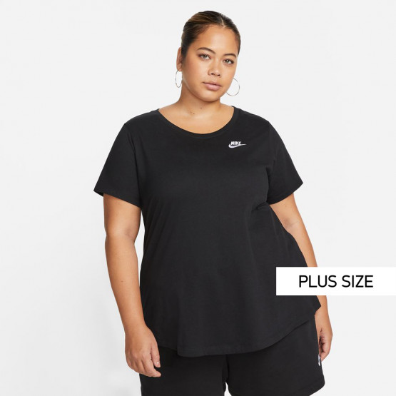 Nike Sportswear Club Essentials Γυναικείο Plus Size T-Shirt