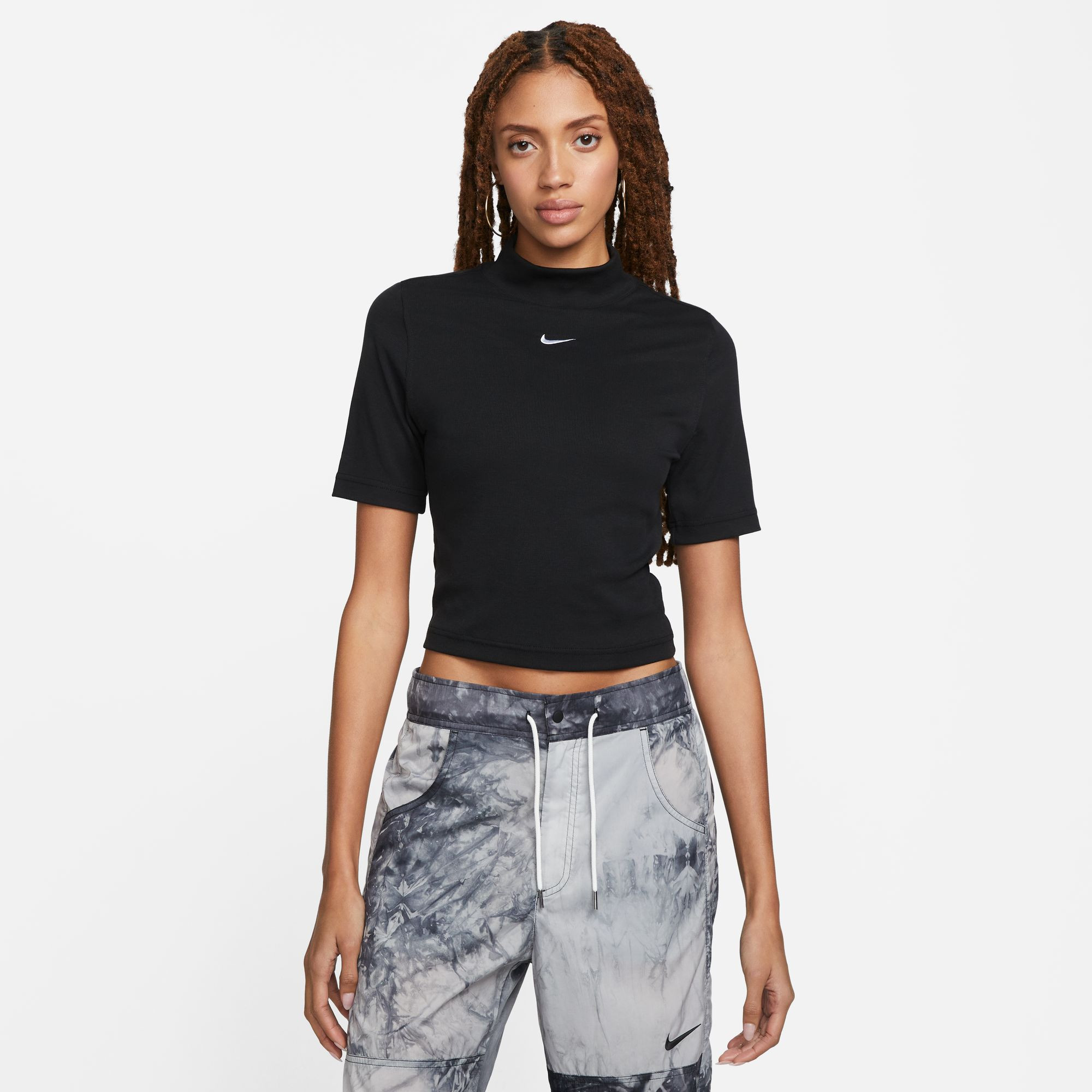 Nike Sportswear Essentials Γυναικείο T-Shirt (9000129991_1480)