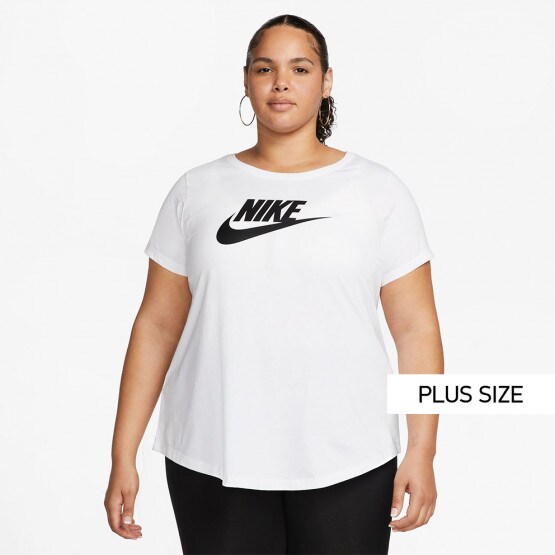 Nike Sportswear Essentials Women's Plus Size T-shirt