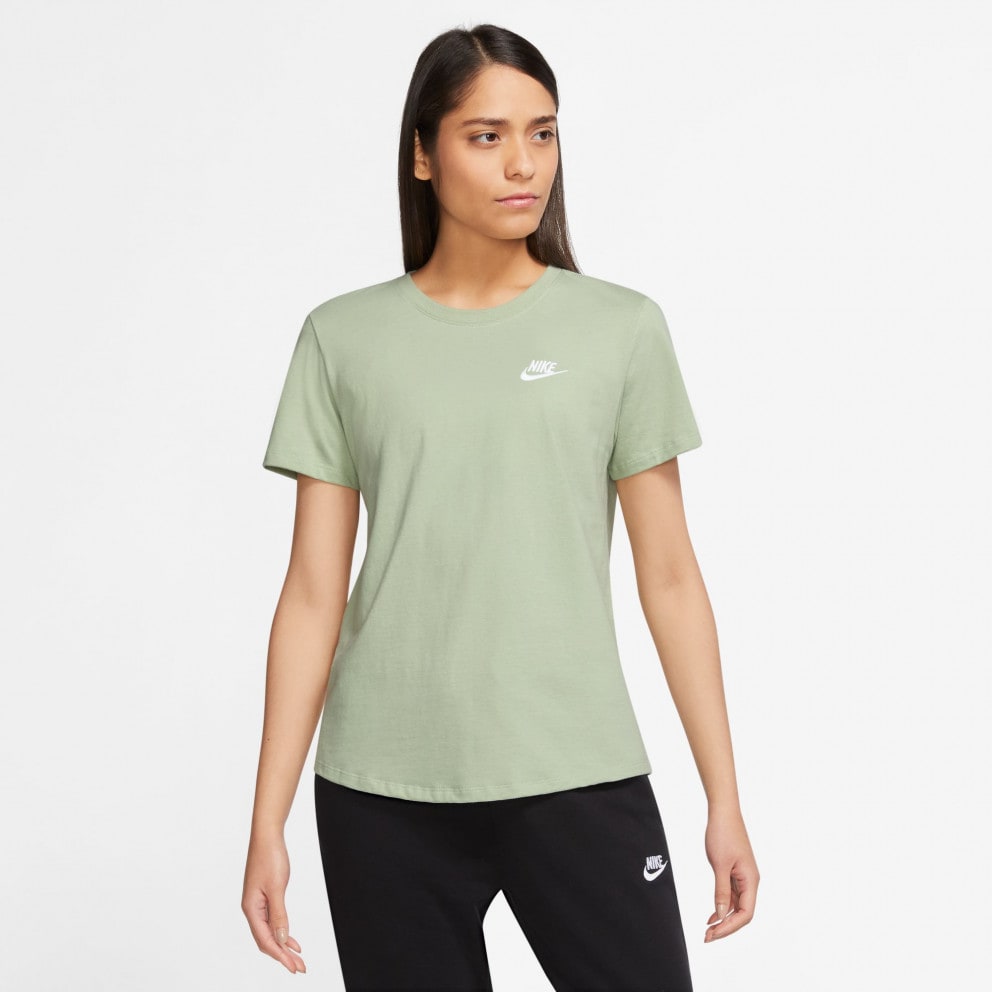 Nike Sportswear Club Essentials Γυναικείο T-shirt