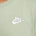 Nike Sportswear Club Essentials Women's T-shirt