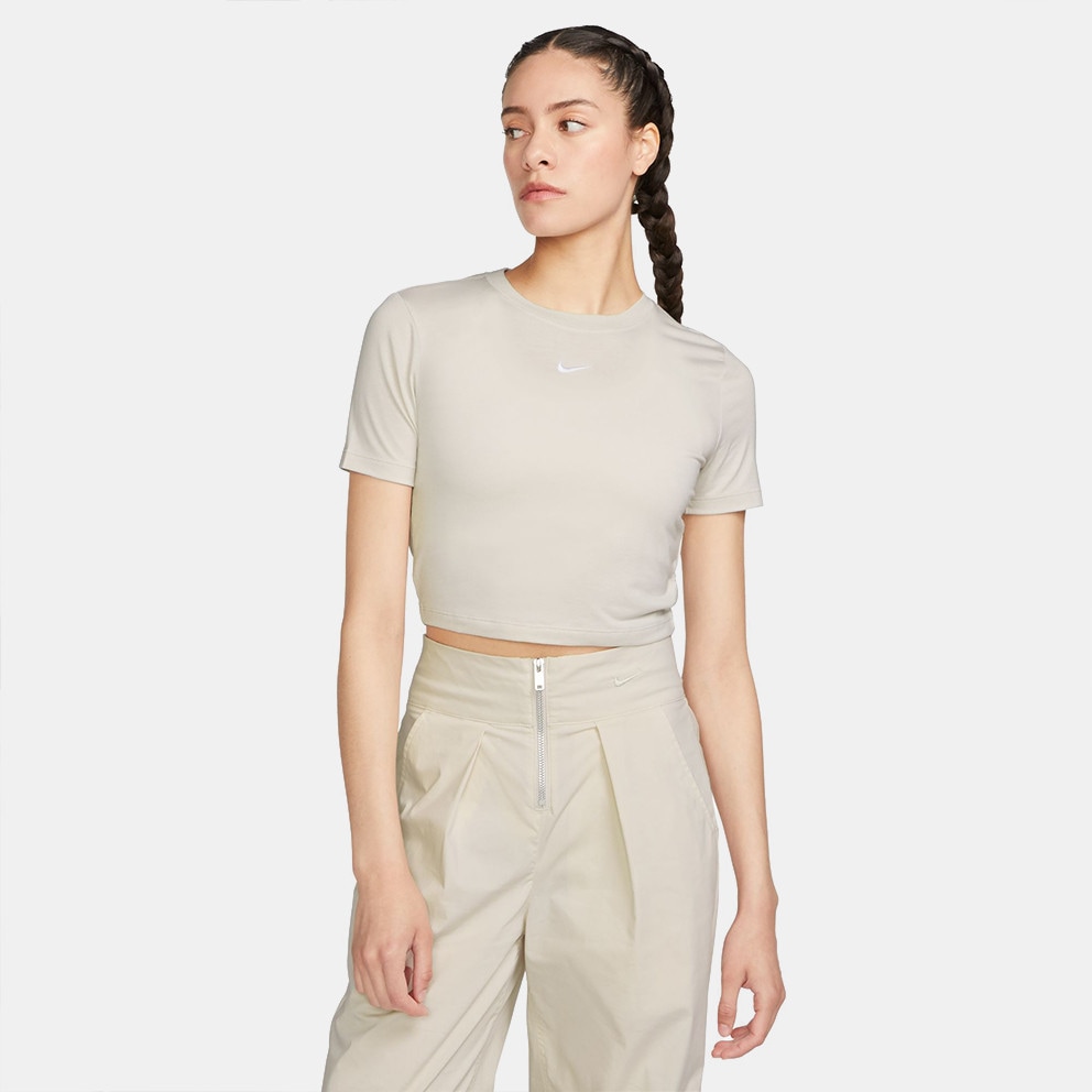 Nike Sportswear Essential Women's Cropped T-shirt