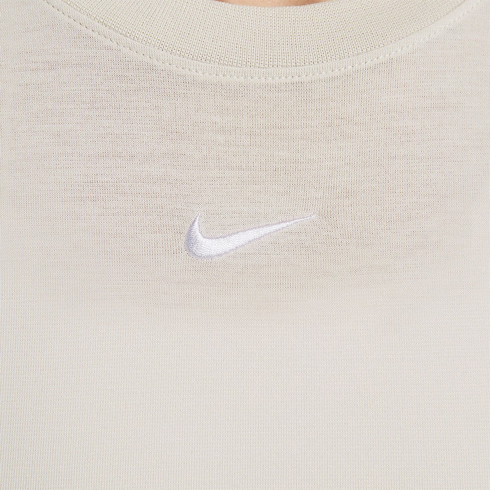 Nike Sportswear Essential Women's Cropped T-shirt