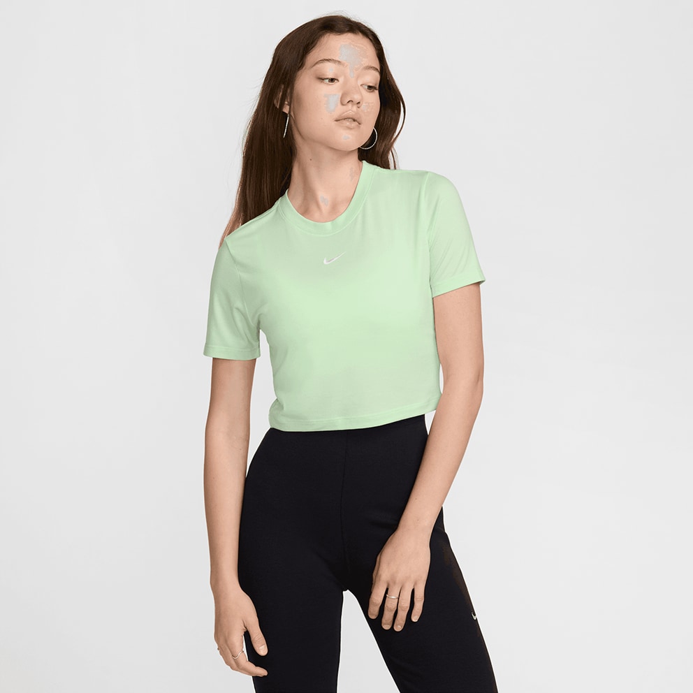 Nike Sportswear Essential Women's Cropped T-shirt
