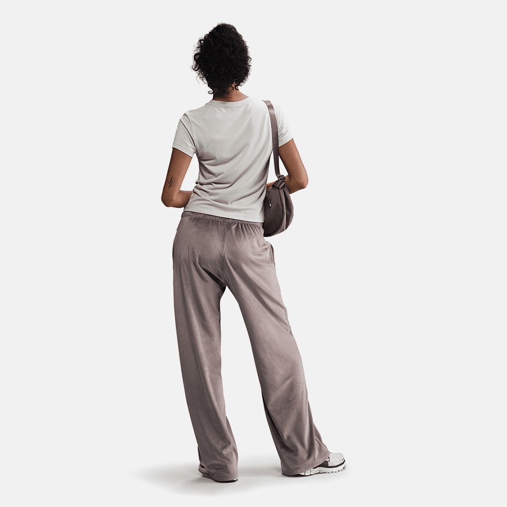 Nike Sportswear Chill Knit Γυναικείο Cropped T-Shirt